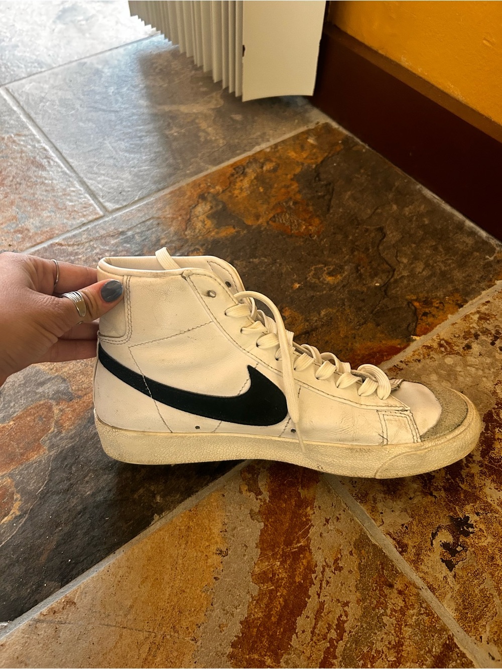 Nike Blazer Mid ‘77 White Black Leather High Top Sneakers Women’s Size 8 - Picture 8 of 9